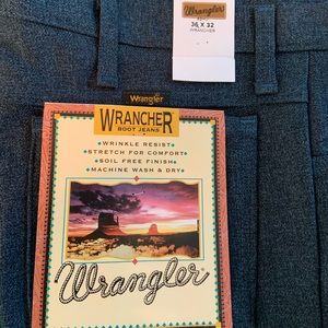 NWT! Mens Wrangler Dress Jeans. 100% Polyester